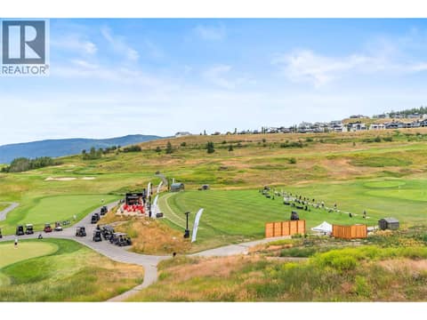 Photo 38 of 107 Village Centre Court Unit# 416, Predator Ridge, Vernon