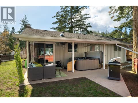 Photo 21 of 3451 McTaggart Road, Glenrosa, West Kelowna