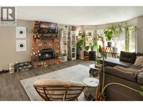 Photo 4 of 3451 McTaggart Road, Glenrosa, West Kelowna