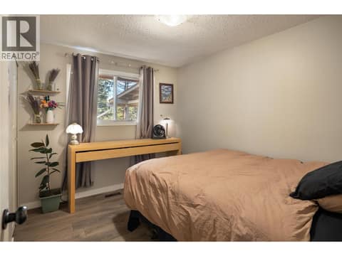 Photo 8 of 3451 McTaggart Road, Glenrosa, West Kelowna