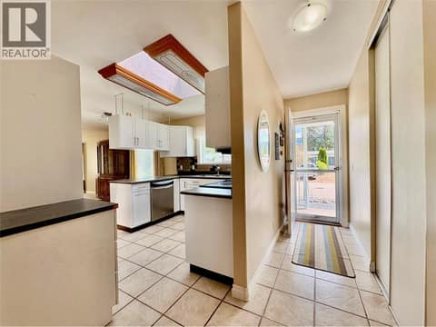 Photo 11 of 9510 97 Highway N Unit# 36, Swan Lake West, Vernon