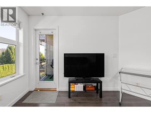 Photo 15 of 567 Yates Road Unit# 307, North Glenmore, Kelowna