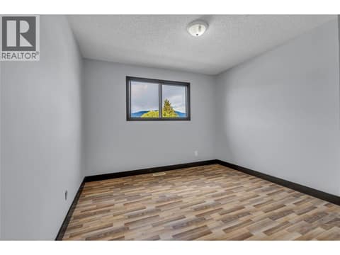 Photo 12 of 2550 Wiltse Drive, Wiltse/Valleyview, Penticton