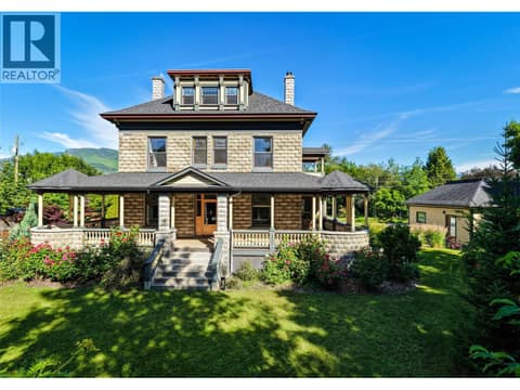 Photo 10 of 805 & 815 Mackenzie Avenue, Revelstoke