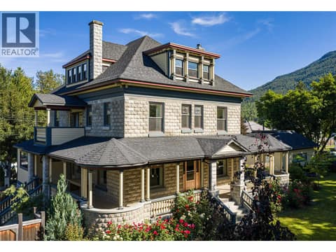 Photo 5 of 805 & 815 Mackenzie Avenue, Revelstoke