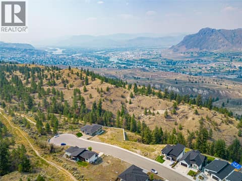 Photo 2 of 2192 Galore Crescent, Juniper Ridge, Kamloops