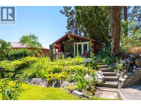 Guest Suite at 482 Pinehill Road, Oliver Rural