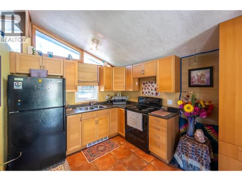 Guest Suite at 482 Pinehill Road, Oliver Rural