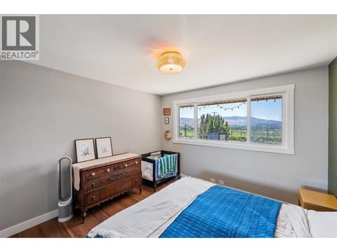 Main House at 482 Pinehill Road, Oliver Rural
