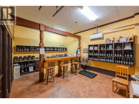Tasting Room at 482 Pinehill Road, Oliver Rural
