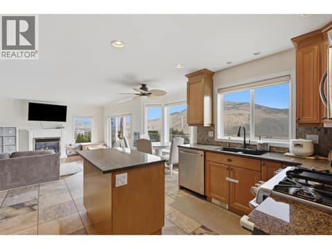 Photo 11 of 907 QUAIL Drive, Batchelor Heights, Kamloops