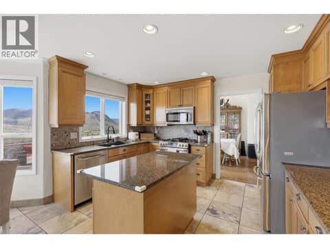 Photo 12 of 907 QUAIL Drive, Batchelor Heights, Kamloops
