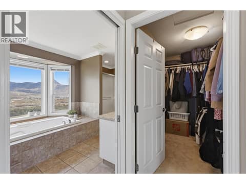 Photo 33 of 907 QUAIL Drive, Batchelor Heights, Kamloops