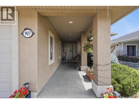 Photo 6 of 907 QUAIL Drive, Batchelor Heights, Kamloops