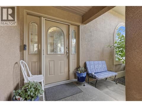Photo 7 of 907 QUAIL Drive, Batchelor Heights, Kamloops