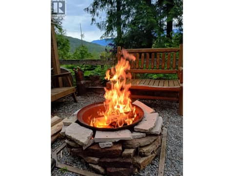 Sellers Firepit Photo at 87 Dolly Varden Road, Ashton Crk/Mabel Lk, Enderby