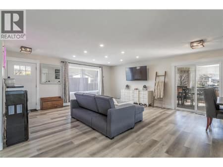 Photo 6 of 1559 Duncan Court, Black Mountain, Kelowna