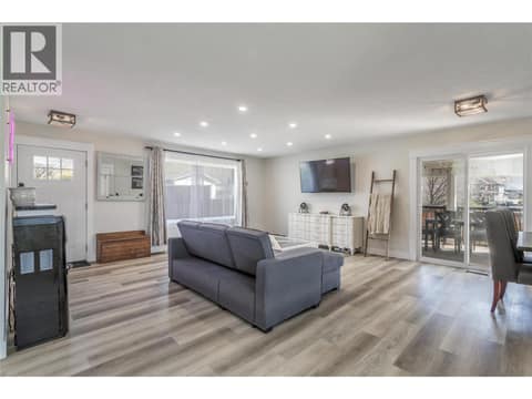 Photo 6 of 1559 Duncan Court, Black Mountain, Kelowna