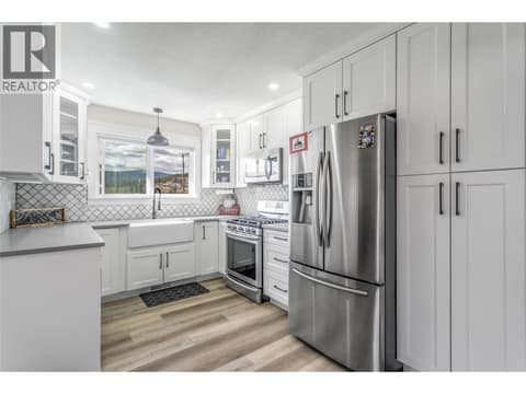 Photo 9 of 1559 Duncan Court, Black Mountain, Kelowna
