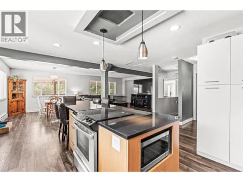 Photo 27 of 7645 Keddleston Road, North BX, Vernon
