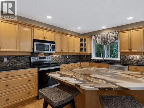 Photo 14 of 969 Skeena Drive, Dilworth Mountain, Kelowna