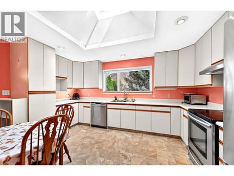 Photo 11 of 272 Valleyview Place, Valleyview, Kamloops