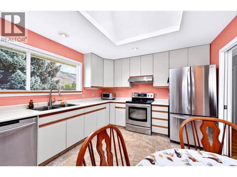 Photo 12 of 272 Valleyview Place, Valleyview, Kamloops