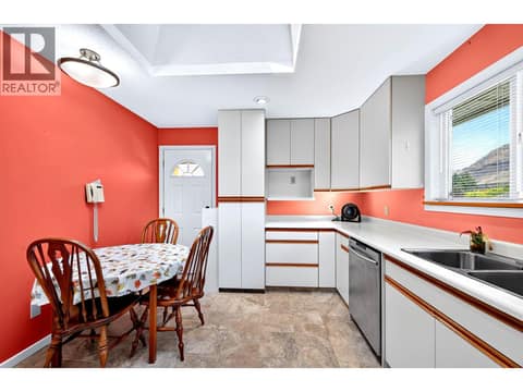 Photo 14 of 272 Valleyview Place, Valleyview, Kamloops