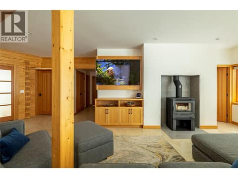 Photo 19 of 8100/8104 Silver Star Road Road, North BX, Vernon