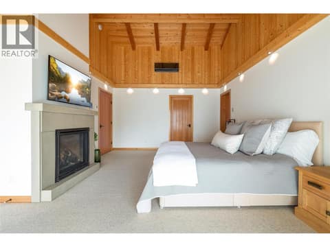 Photo 41 of 8100/8104 Silver Star Road Road, North BX, Vernon