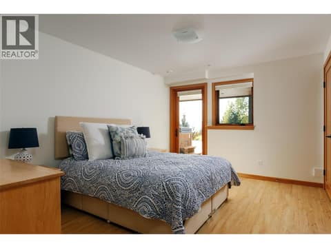 Photo 62 of 8100/8104 Silver Star Road Road, North BX, Vernon