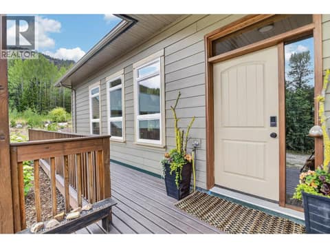Photo 5 of 1124 FISH LAKE Road, Summerland Rural