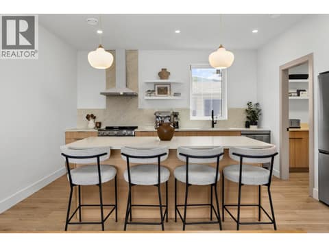 Photo 1 of 1506 39A Avenue Unit# 3, City of Vernon