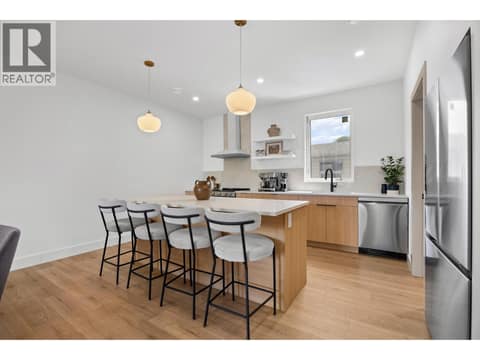 Photo 14 of 1506 39A Avenue Unit# 3, City of Vernon