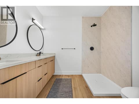 Photo 21 of 1506 39A Avenue Unit# 3, City of Vernon
