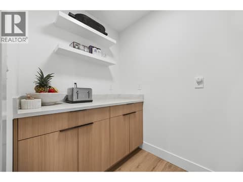 Photo 6 of 1506 39A Avenue Unit# 3, City of Vernon