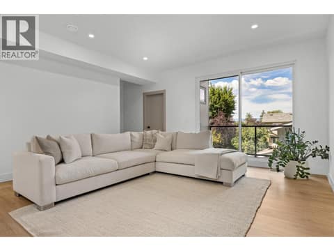 Photo 7 of 1506 39A Avenue Unit# 3, City of Vernon