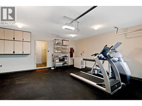 Heated garage at 3907 Gallaghers Circle, South East Kelowna