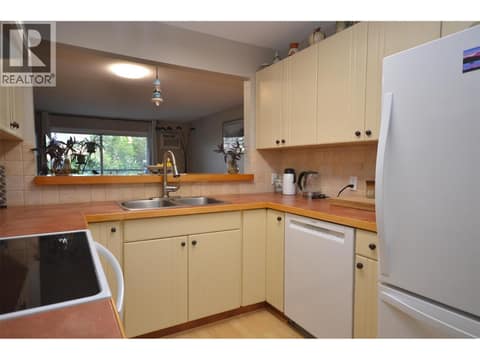 Photo 15 of 4601 27 Avenue Unit# 29, Westmount, Vernon