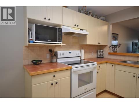 Photo 17 of 4601 27 Avenue Unit# 29, Westmount, Vernon