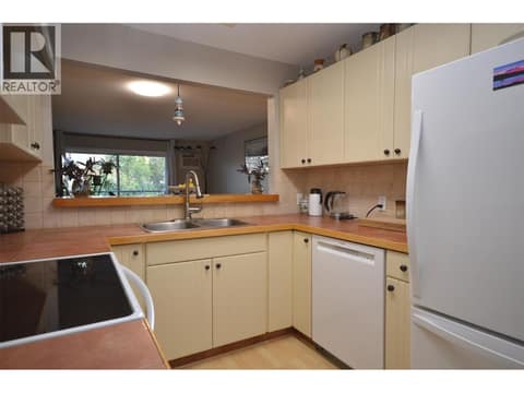 Photo 18 of 4601 27 Avenue Unit# 29, Westmount, Vernon