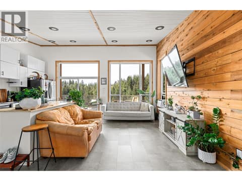 Photo 17 of 378 Lakewood Road, Fintry, Vernon