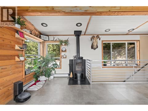 Photo 20 of 378 Lakewood Road, Fintry, Vernon