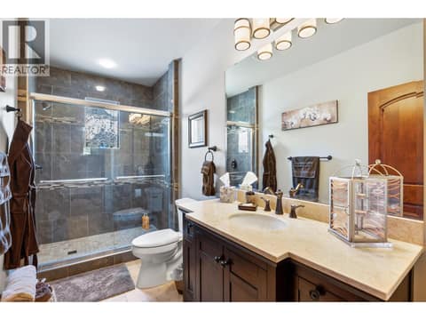 Upper 2nd bedroom ensuite bath at 1918 SHUSWAP Road E, South Thompson Valley, Kamloops