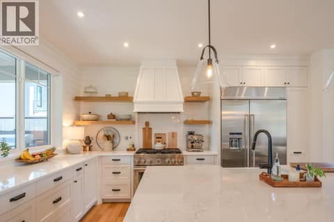 Photo 4 of 876 JOHNSON Street, Trout Creek, Summerland