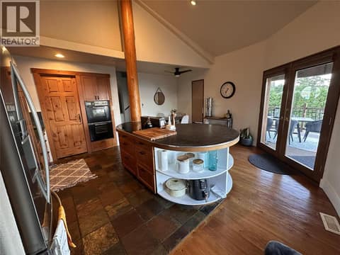 Photo 6 of 460 Galway Place, Okanagan North, Vernon