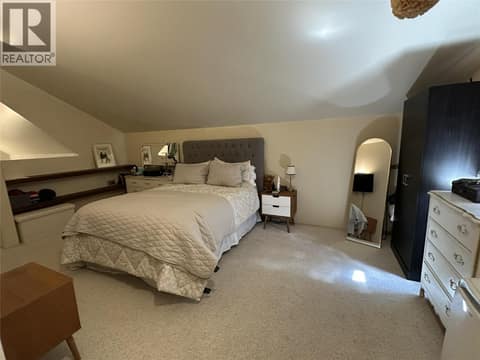 Photo 9 of 460 Galway Place, Okanagan North, Vernon