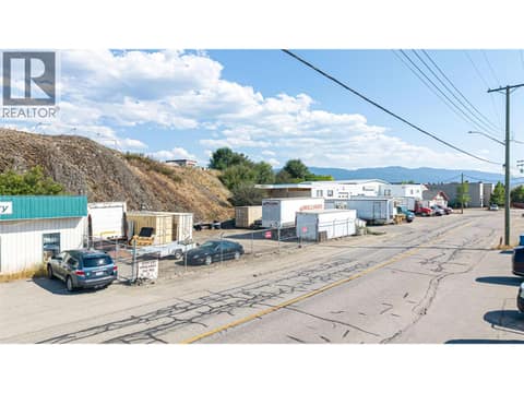 Looking south down 31st  Street at 4609 31 Street Lot# 3 & 4, City of Vernon