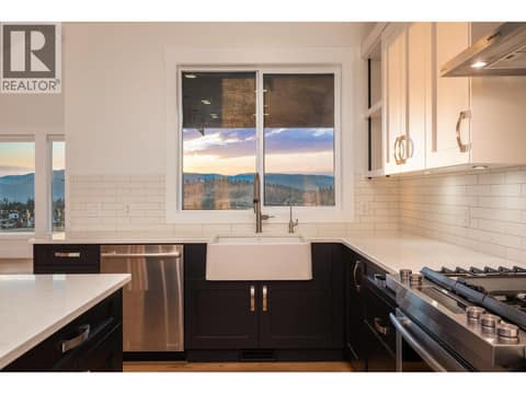 Photo 16 of 225 Dominion Way, Predator Ridge, Vernon