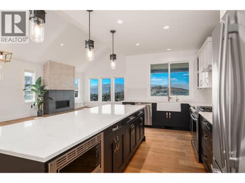 Photo 17 of 225 Dominion Way, Predator Ridge, Vernon